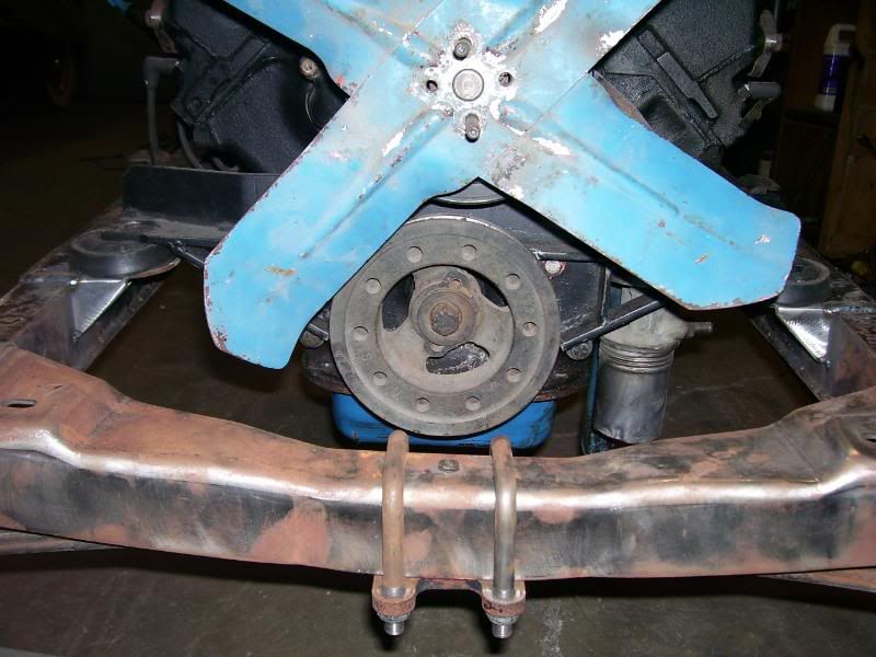 Ford y block motor mounts